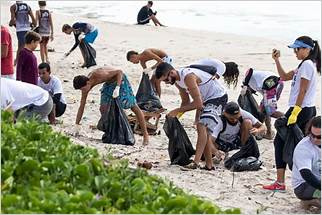 voluntariado ambiental na praia da armação